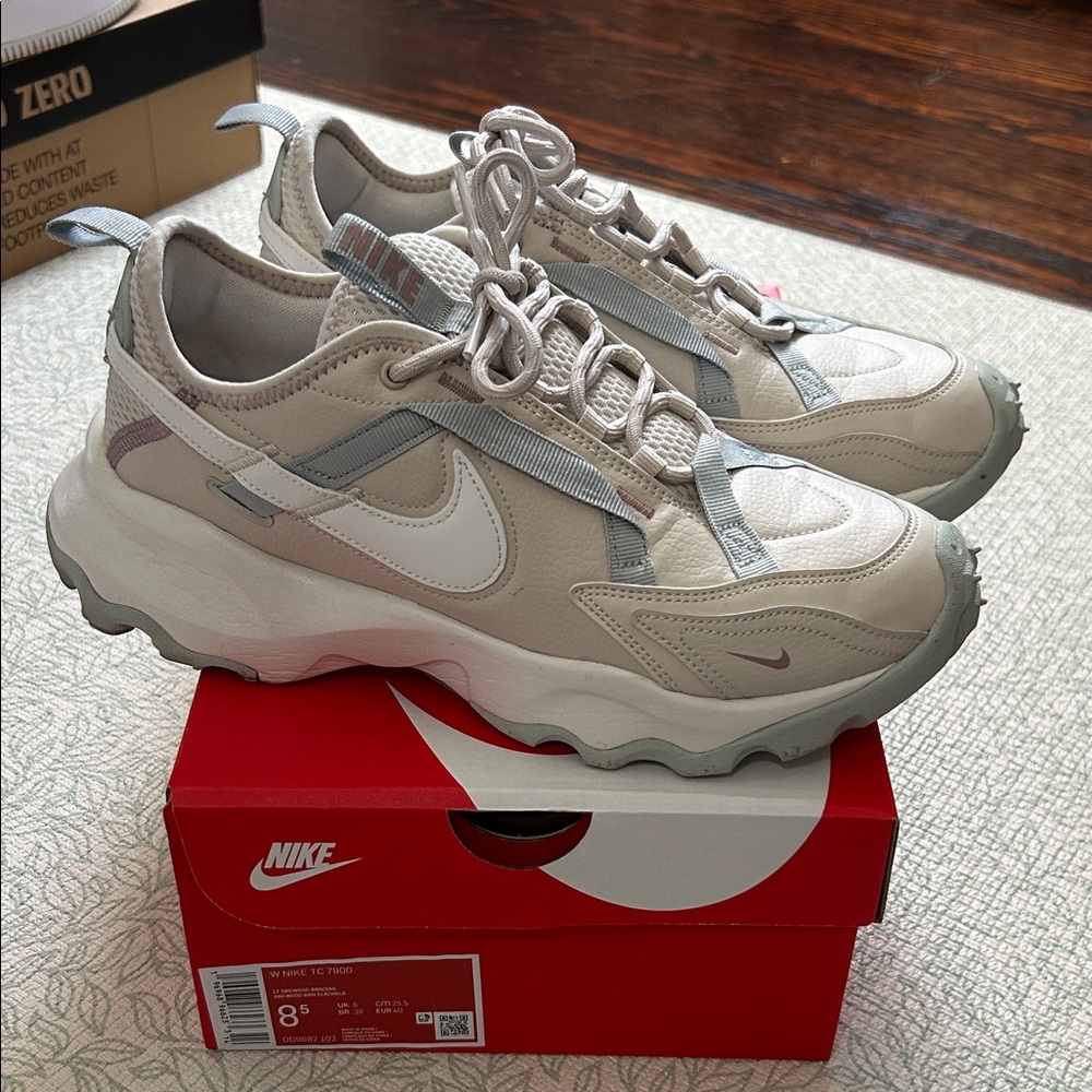Nike Off-White and Light Gray Sneakers
